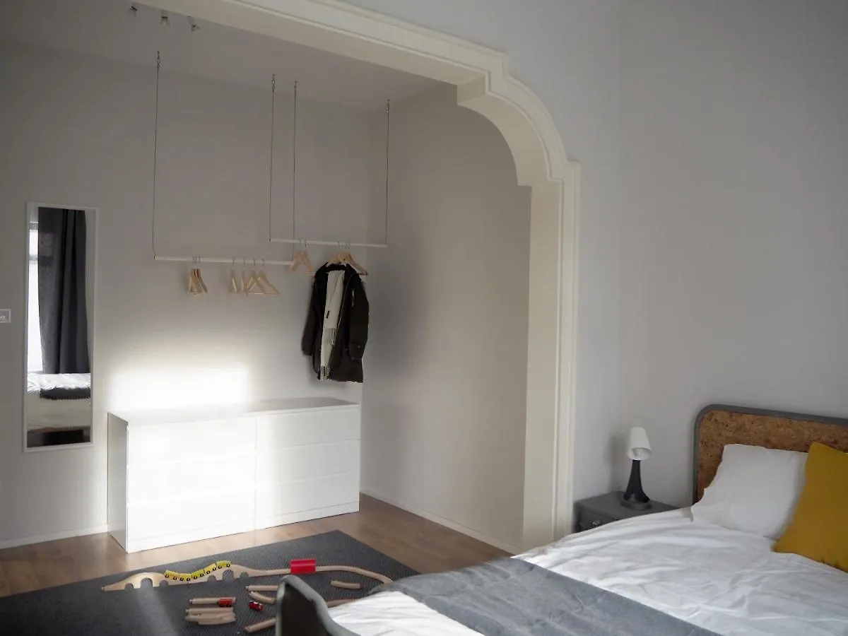 Cache - Bright One-Bedroom Apartment In Sofia By Flat Mаnager 0*,  Bulgária